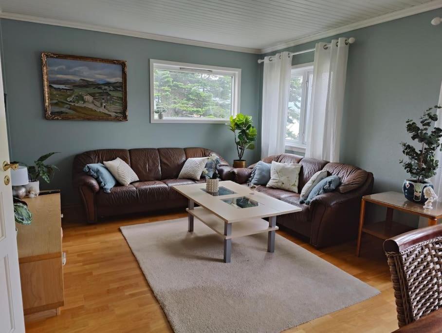 Villa Cozy Family House à Tromsø Extérieur photo