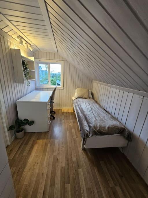 Villa Cozy Family House à Tromsø Extérieur photo